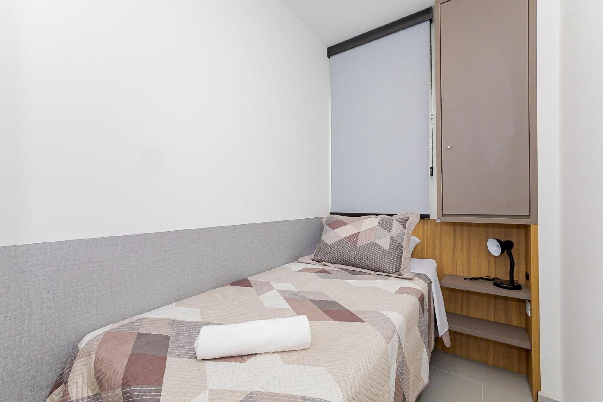 Apartamento 5 Pessoas Com Piscina E Academia No Centro *