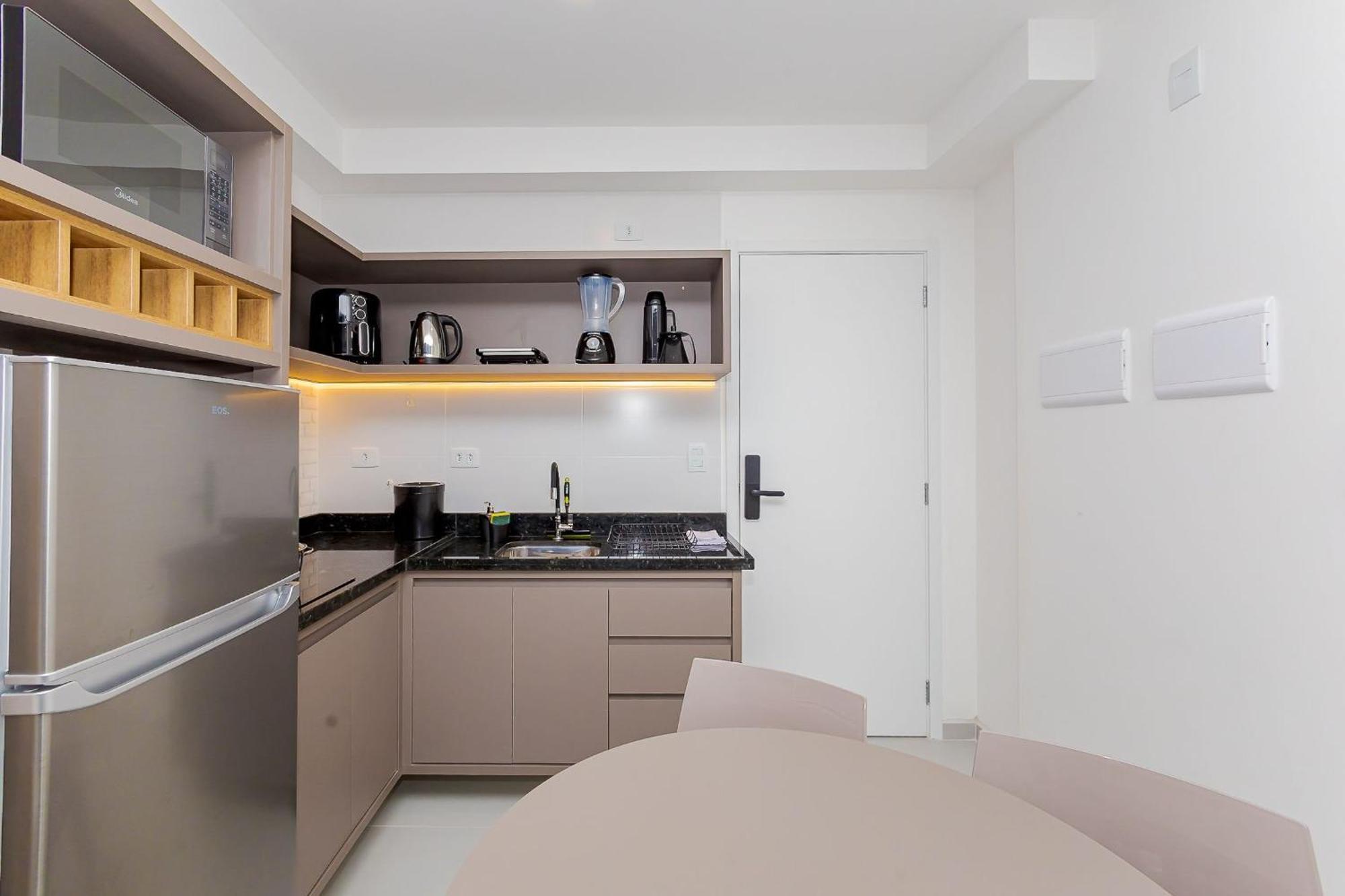 Apartamento 5 Pessoas Com Piscina E Academia No Centro *