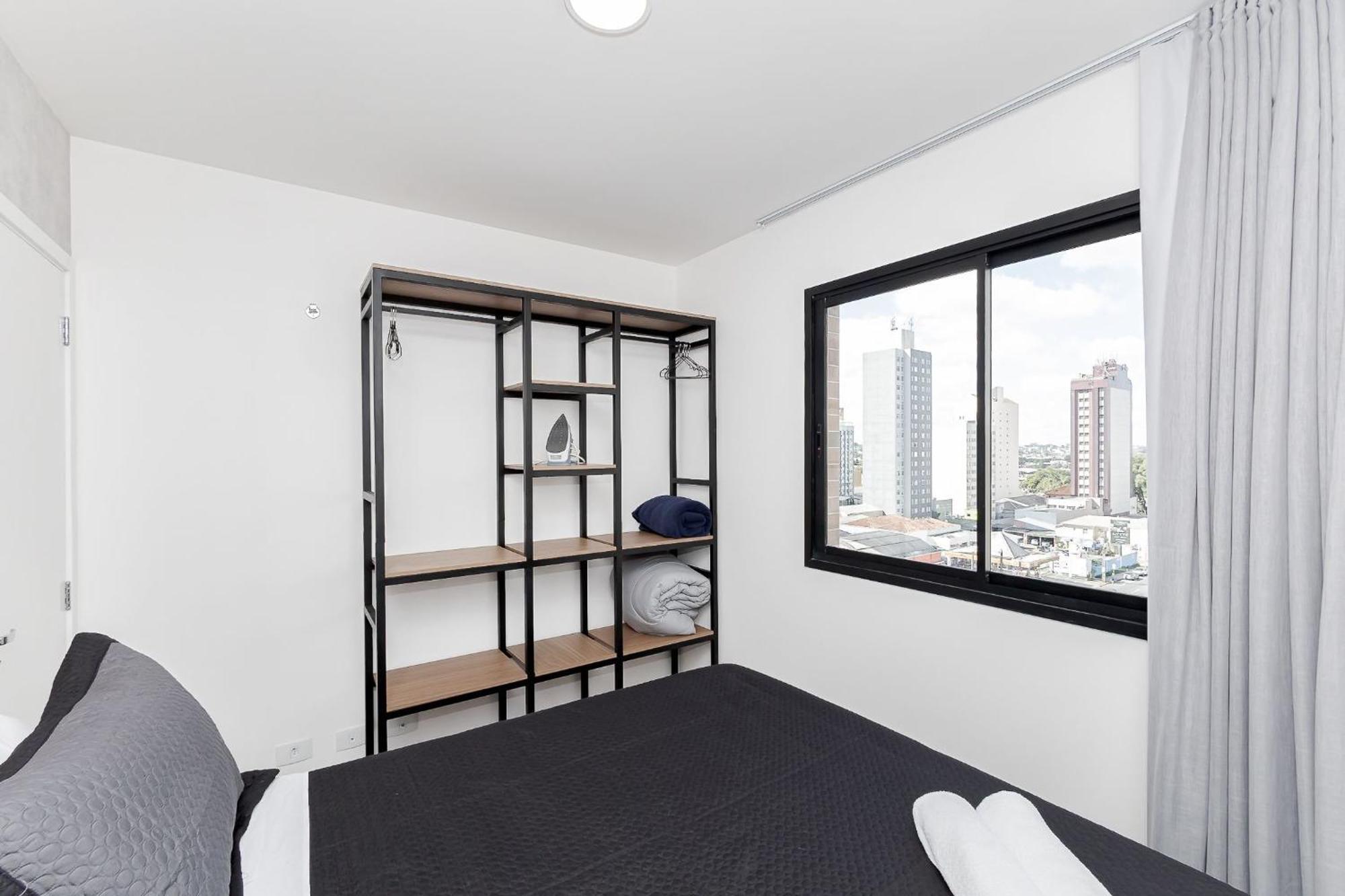Apartamento 5 Pessoas Com Piscina E Academia No Centro Curitiba